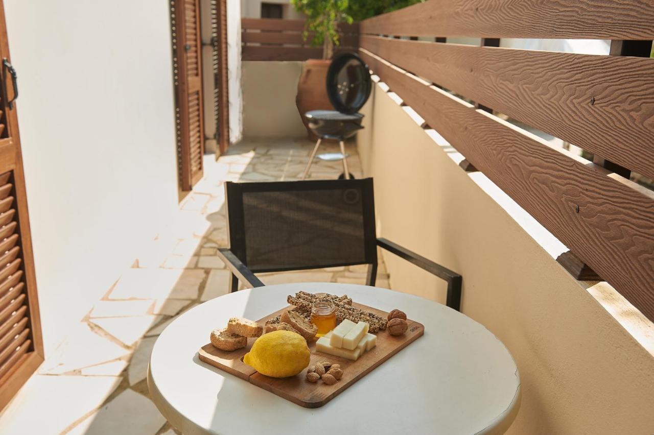 2 Bedroom Villa With Heated Swimming Pool-Spa Whirlpool-Bbq! Melidhonion  Exterior photo