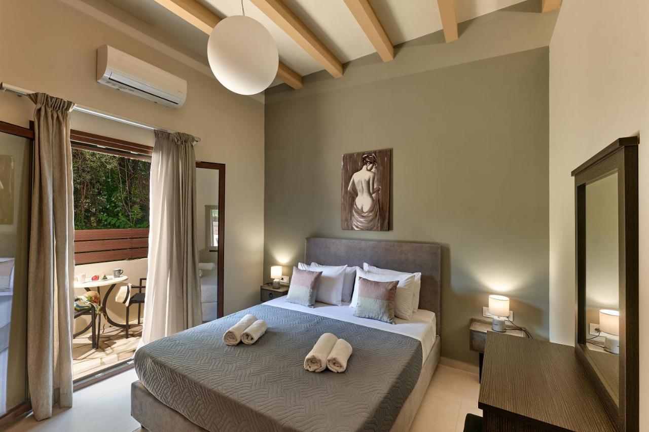 2 Bedroom Villa With Heated Swimming Pool-Spa Whirlpool-Bbq! Melidhonion  Exterior photo